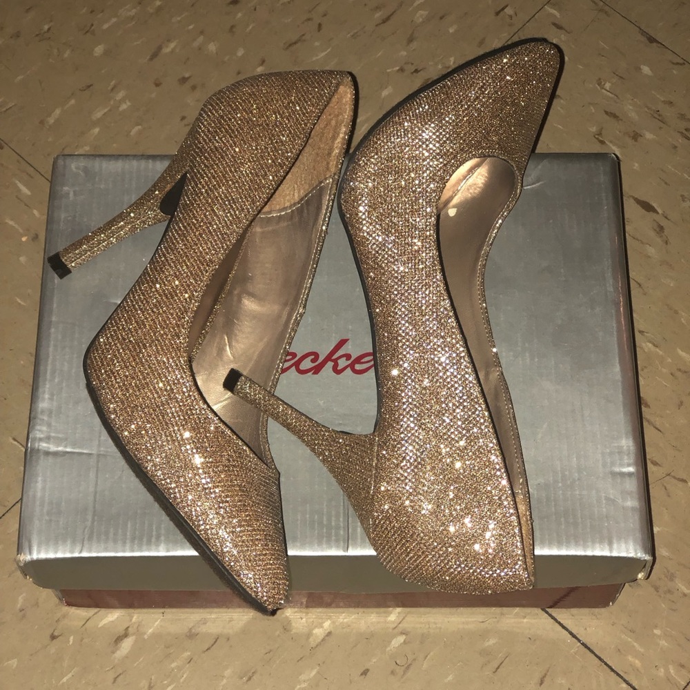 Perfect holiday pump